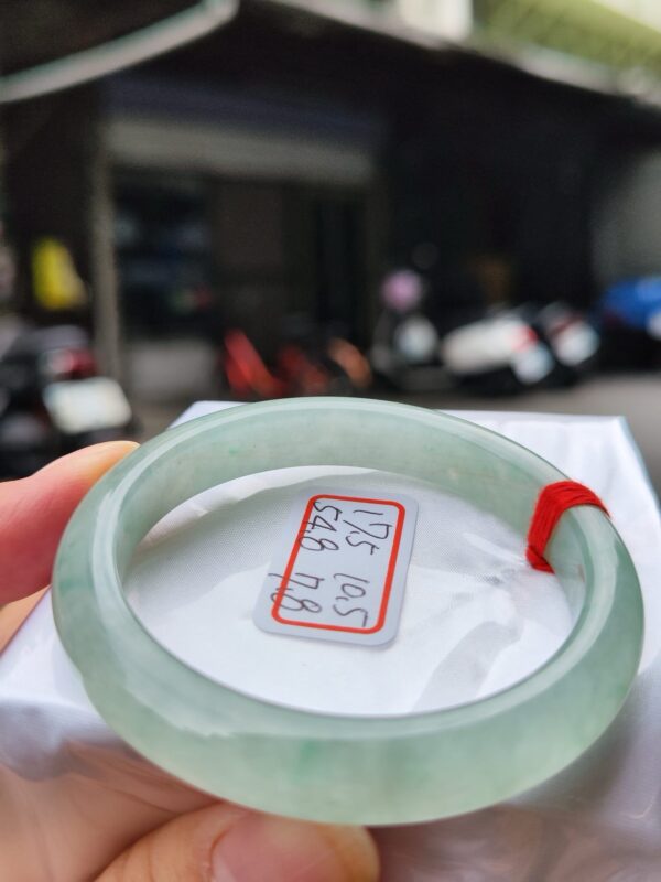 冰種起膠飄綠花正圈手鐲