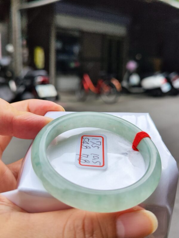 冰種起膠飄綠花正圈手鐲