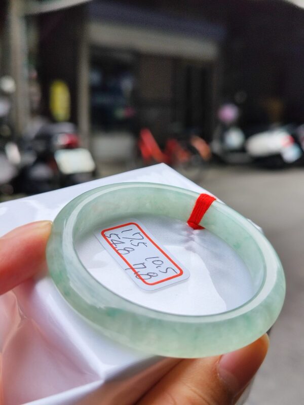冰種起膠飄綠花正圈手鐲