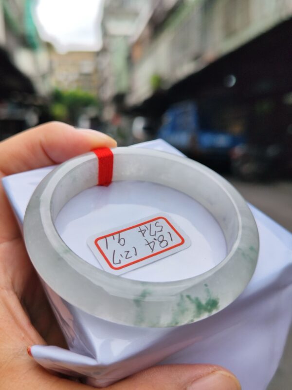 木拿放光玻璃種飄綠花正圈超厚庄手鐲
