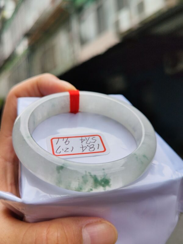 木拿放光玻璃種飄綠花正圈超厚庄手鐲