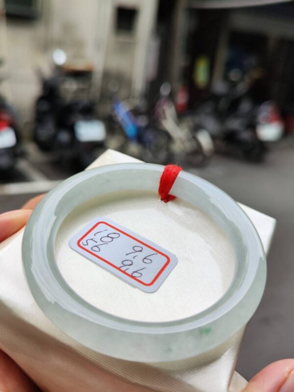 放光玻璃種白月光正圈圓骨手鐲
