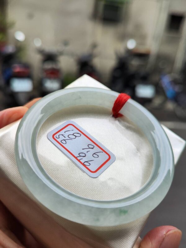 放光玻璃種白月光正圈圓骨手鐲