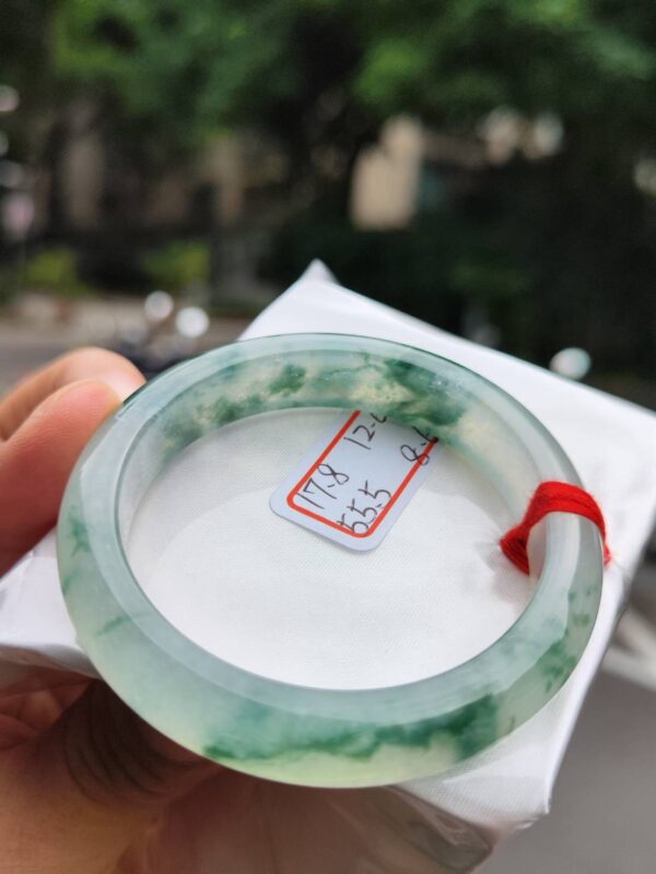 頂級放光玻璃種飄綠花正圈厚庄手鐲
