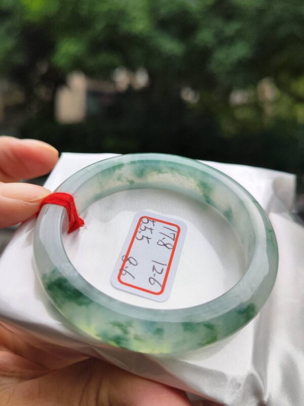 頂級放光玻璃種飄綠花正圈厚庄手鐲