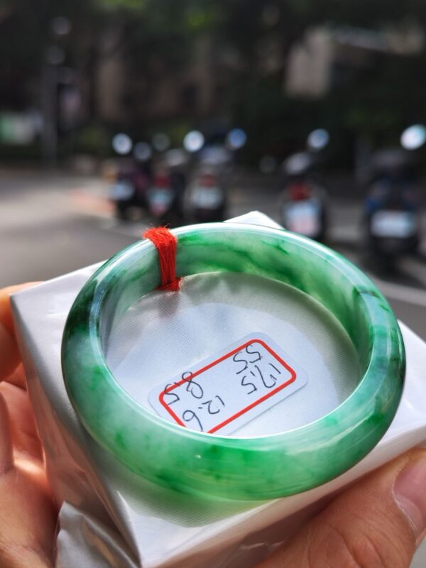 飄正陽綠正圈厚庄手鐲