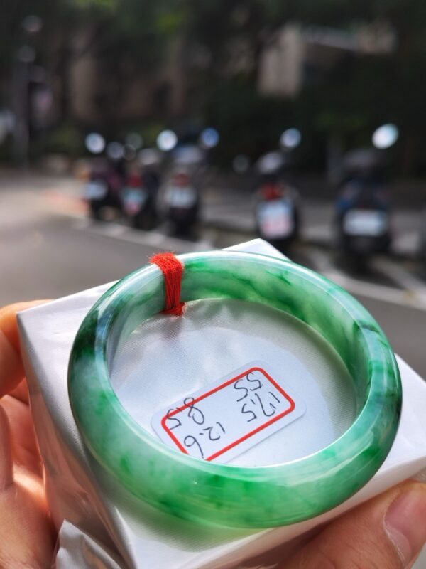 飄正陽綠正圈厚庄手鐲