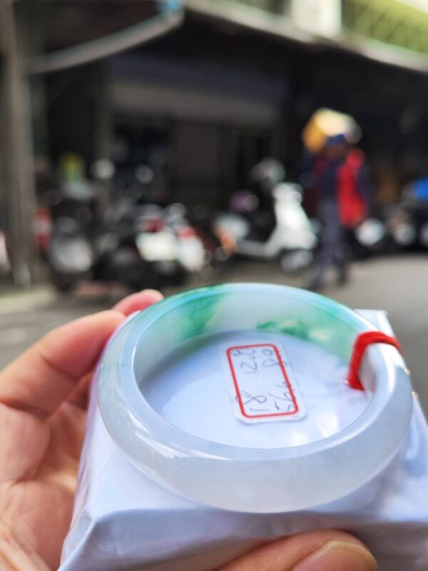 冰種飄綠花正圈厚庄手鐲