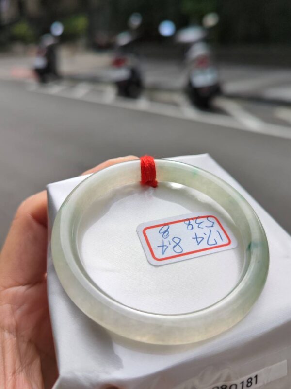 冰透起膠飄花圓骨手鐲