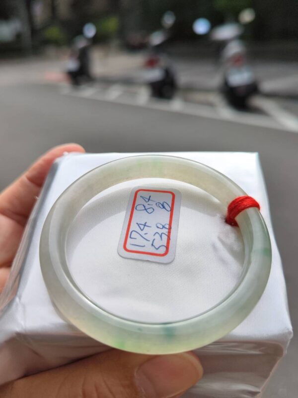 冰透起膠飄花圓骨手鐲
