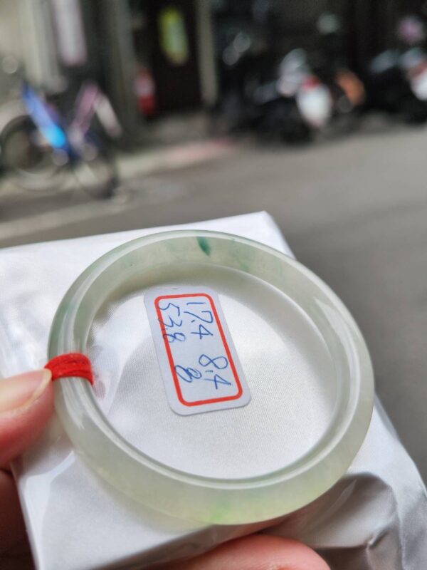 冰透起膠飄花圓骨手鐲