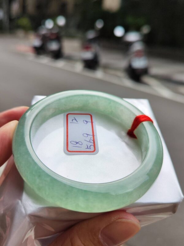 冰種起膠滿綠正圈厚庄手鐲