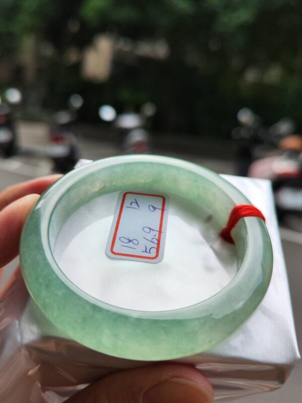 冰種起膠滿綠正圈厚庄手鐲
