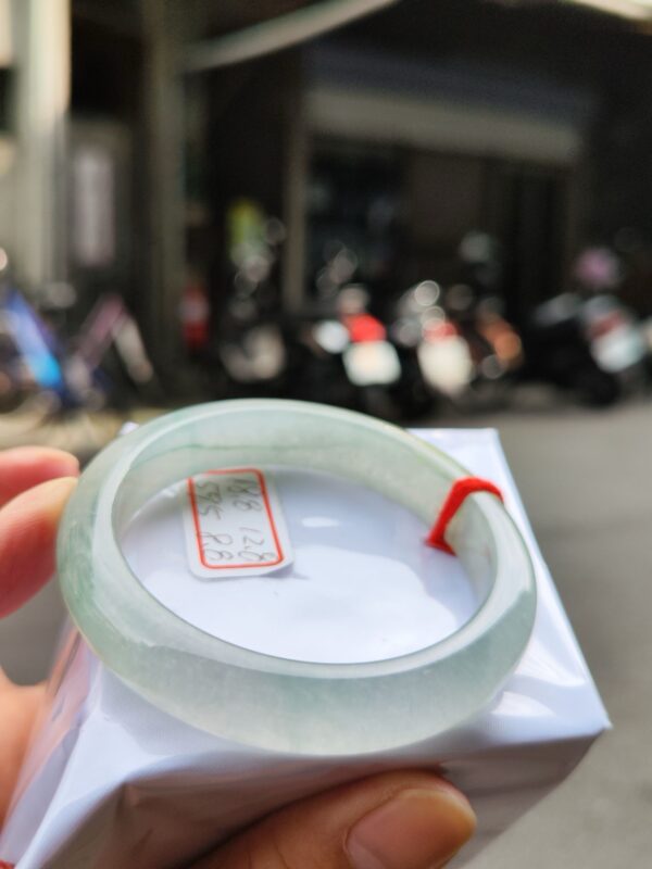 頂級放光玻璃種飄綠花正圈厚庄手鐲