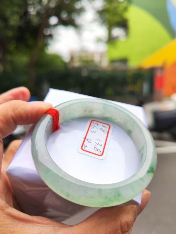 放光玻璃種飄綠正圈手鐲