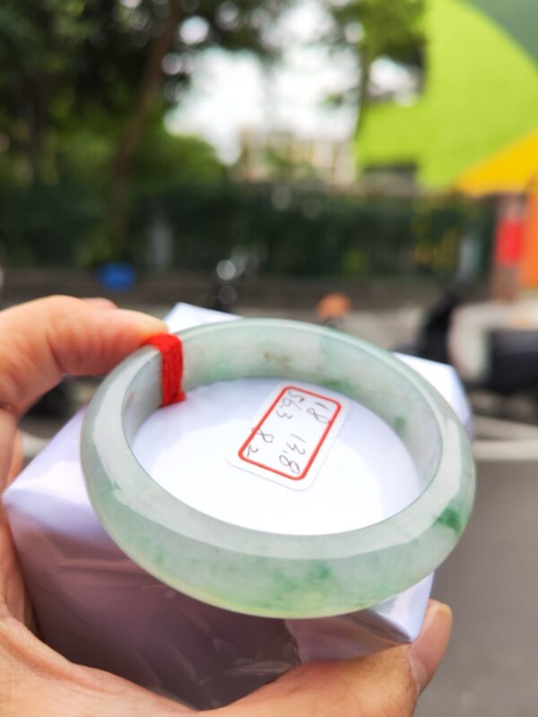 放光玻璃種飄綠正圈手鐲