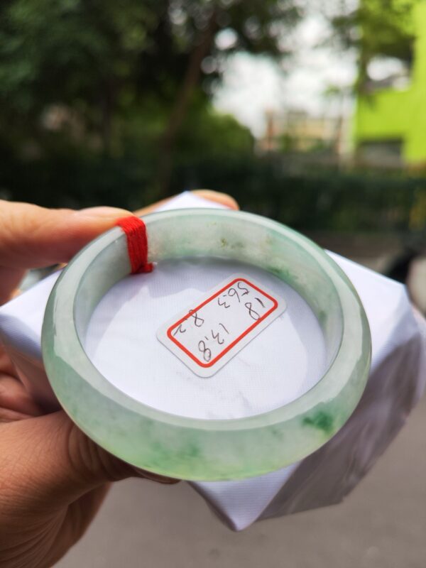 放光玻璃種飄綠正圈手鐲