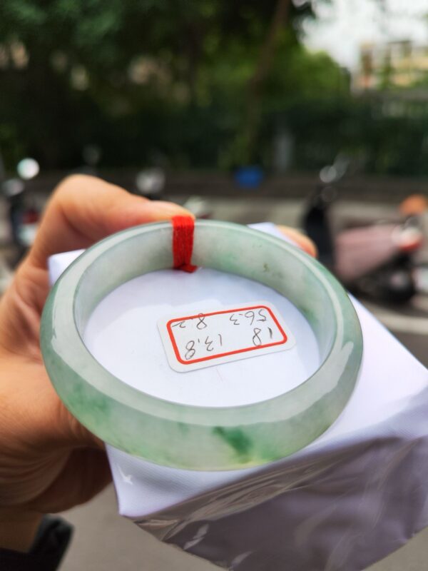 放光玻璃種飄綠正圈手鐲