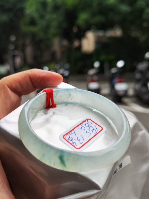 放光玻璃種飄花正圈手鐲