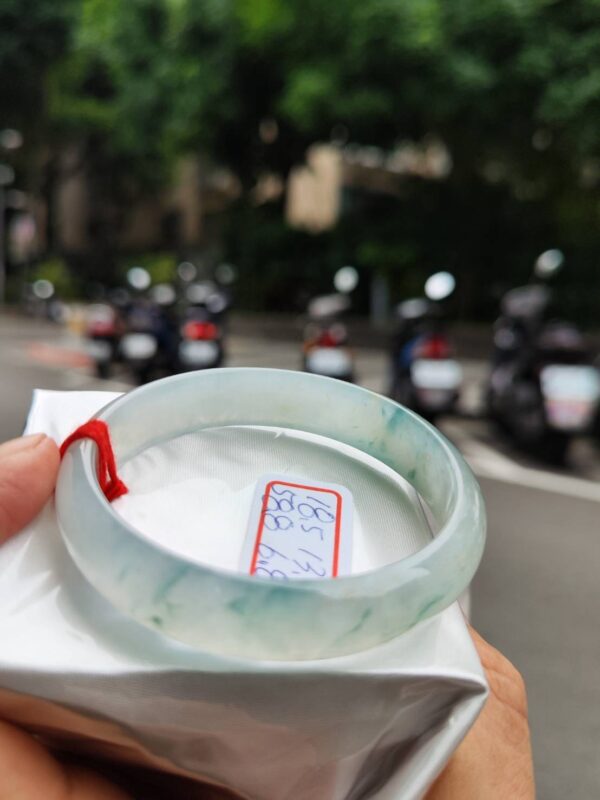 放光玻璃種飄花正圈手鐲