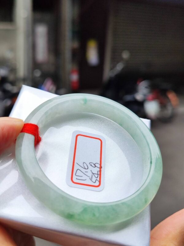 起膠感飄綠花正圈手鐲