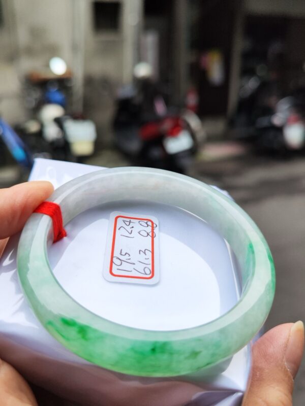 大手圍飄陽綠正圈厚庄手鐲