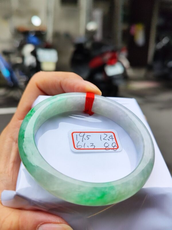 大手圍飄陽綠正圈厚庄手鐲