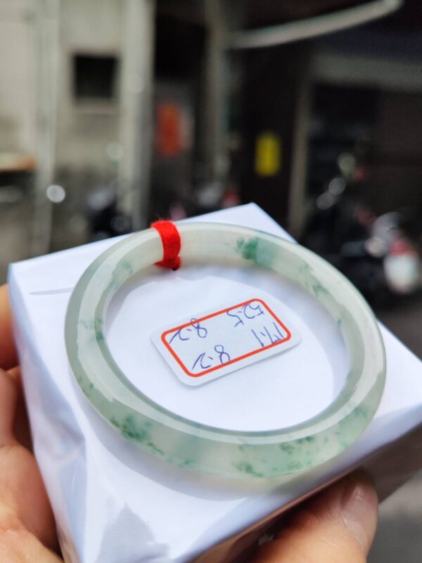 頂級放光玻璃種飄花正圈圓骨手鐲