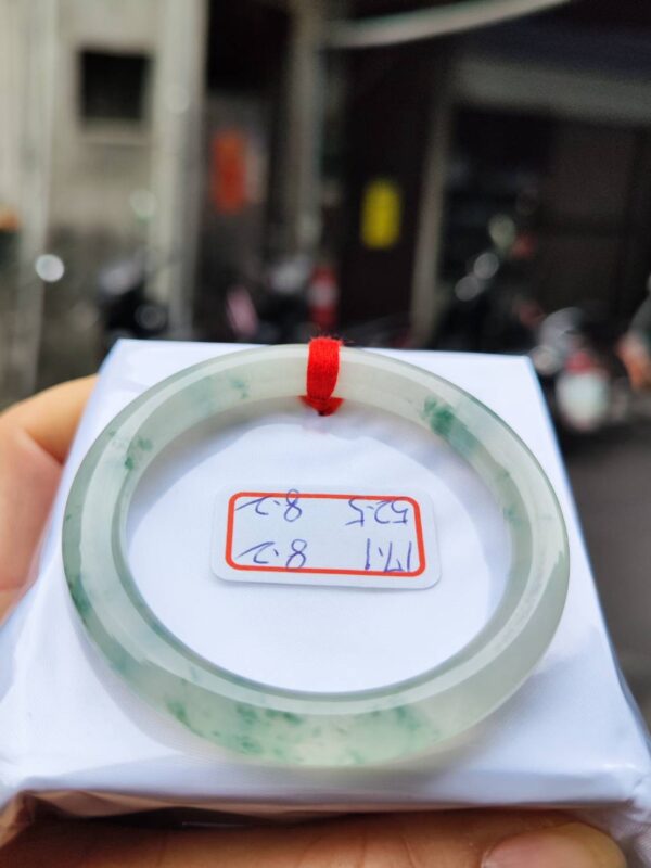 頂級放光玻璃種飄花正圈圓骨手鐲