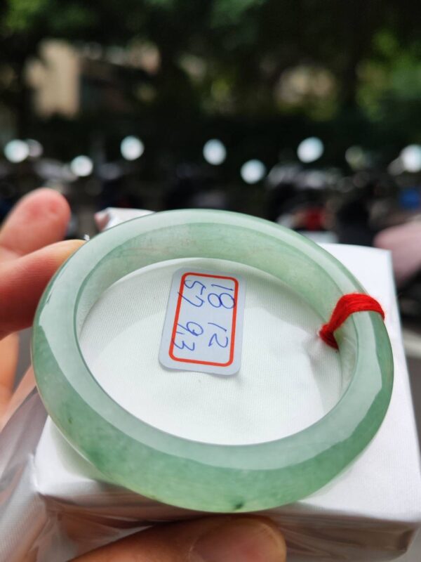冰種蘋果綠正圈厚庄手鐲