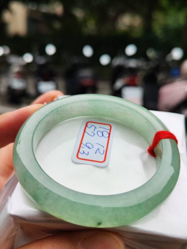 冰種蘋果綠正圈厚庄手鐲