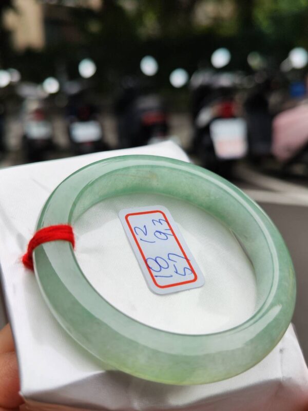 冰種蘋果綠正圈厚庄手鐲