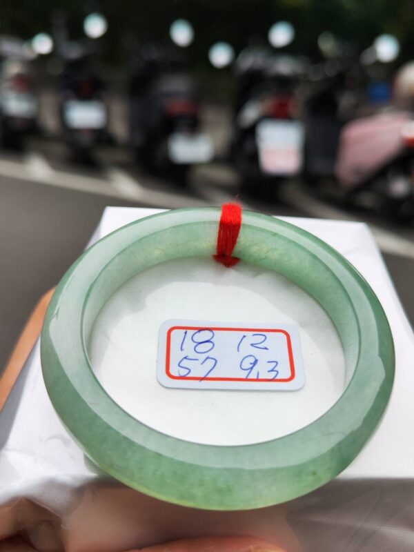 冰種蘋果綠正圈厚庄手鐲