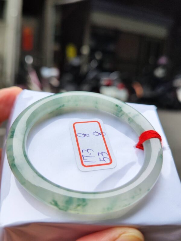 頂級放光玻璃種飄花正圈圓骨手鐲