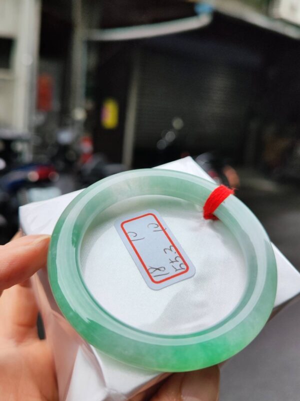 冰種陽綠正圈圓骨手鐲