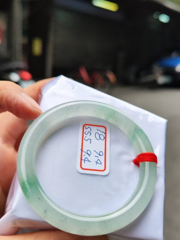 放光玻璃種飄綠花正圈手鐲