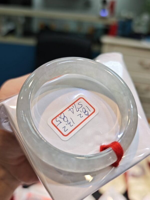 放光玻璃種正圈厚庄手鐲
