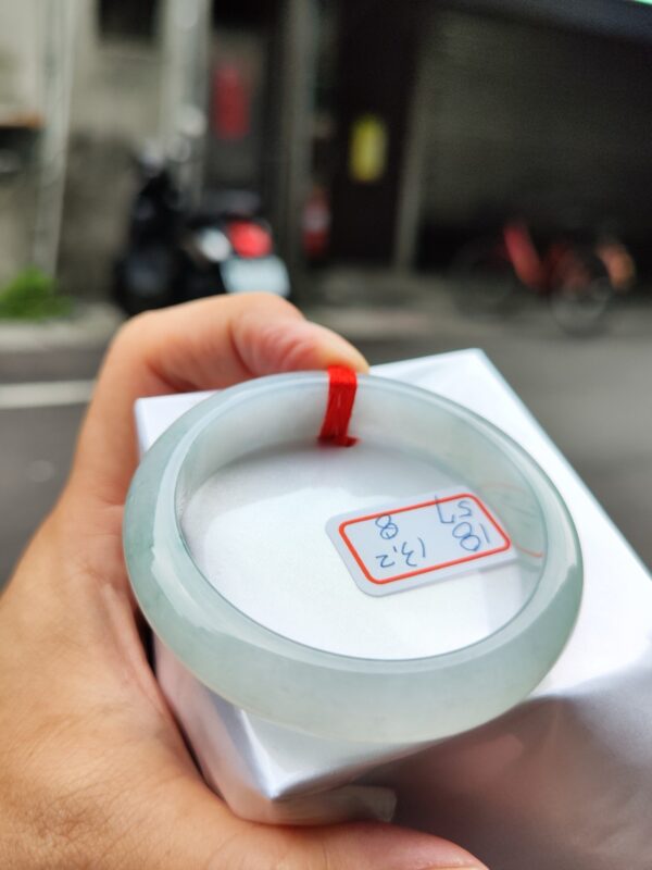 (( 冰種))飄花正圈厚庄手鐲