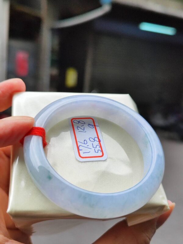 天然緬甸玉A貨 冰透紫羅蘭飄花正圈厚庄手鐲