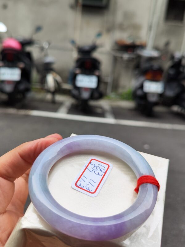 天然緬甸玉A貨 濃豔紫羅蘭正圈圓骨手鐲