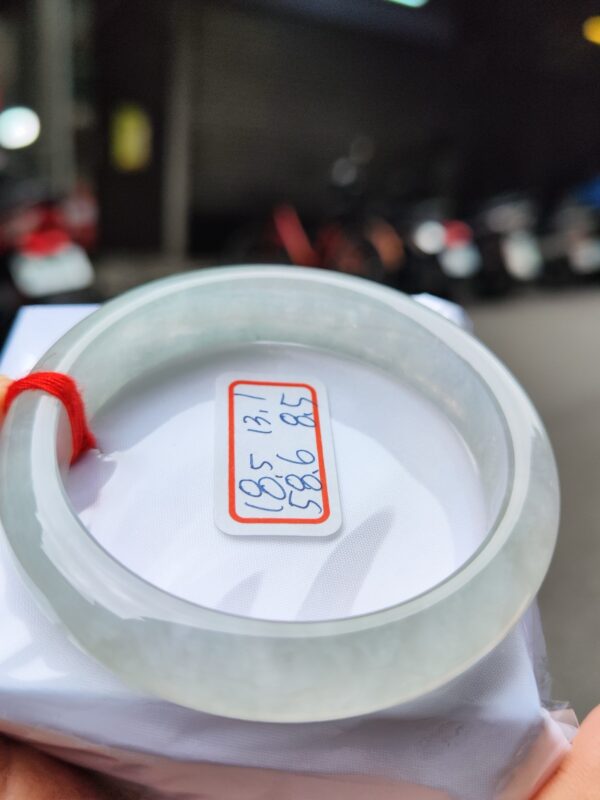 天然緬甸玉A貨 放光玻璃種正圈厚庄手鐲