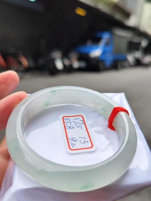 天然緬甸玉A貨 放光玻璃種飄花正圈厚庄手鐲