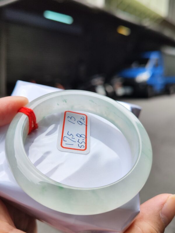 天然緬甸玉A貨 放光玻璃種飄花正圈厚庄手鐲