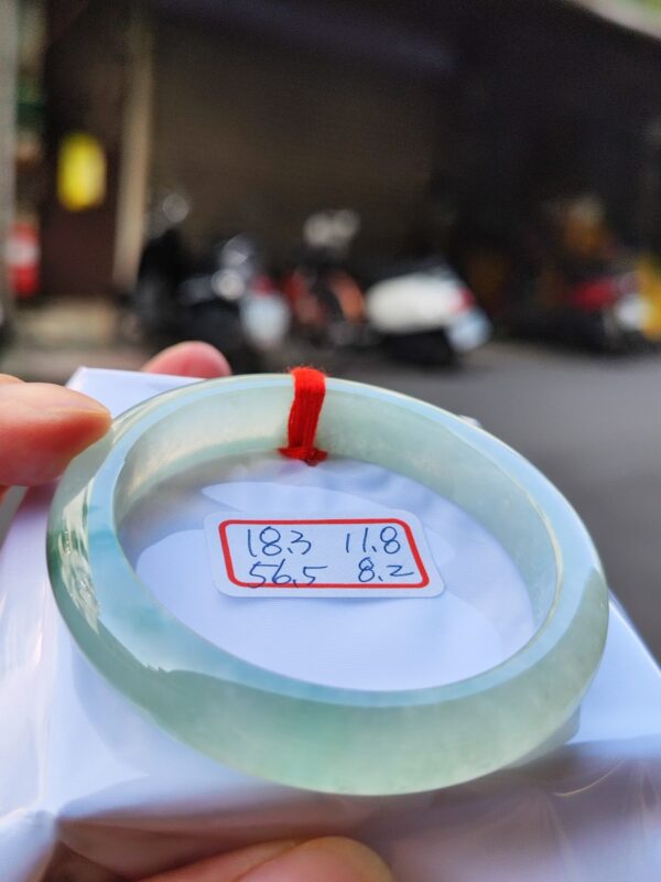 天然緬甸玉A貨 放光玻璃種飄花正圈厚庄手鐲