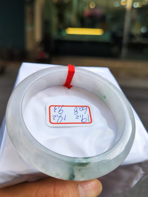 天然緬甸玉A貨 冰玻種厚庄正圈手鐲