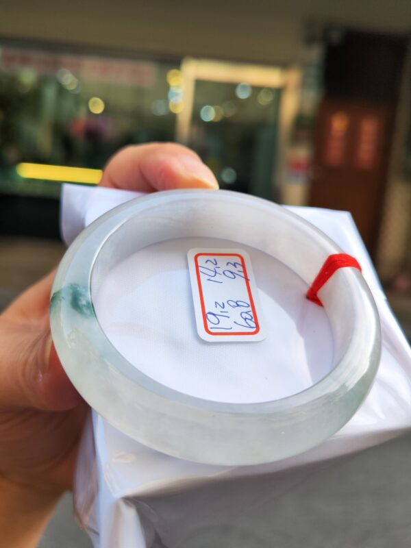 天然緬甸玉A貨 冰玻種厚庄正圈手鐲