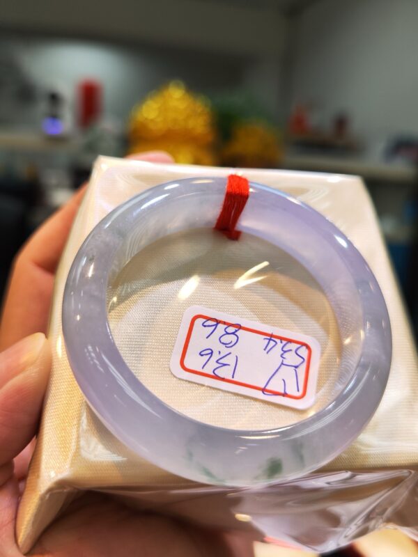 天然緬甸玉A貨 放光玻璃種紫羅蘭飄花正圈厚庄手鐲