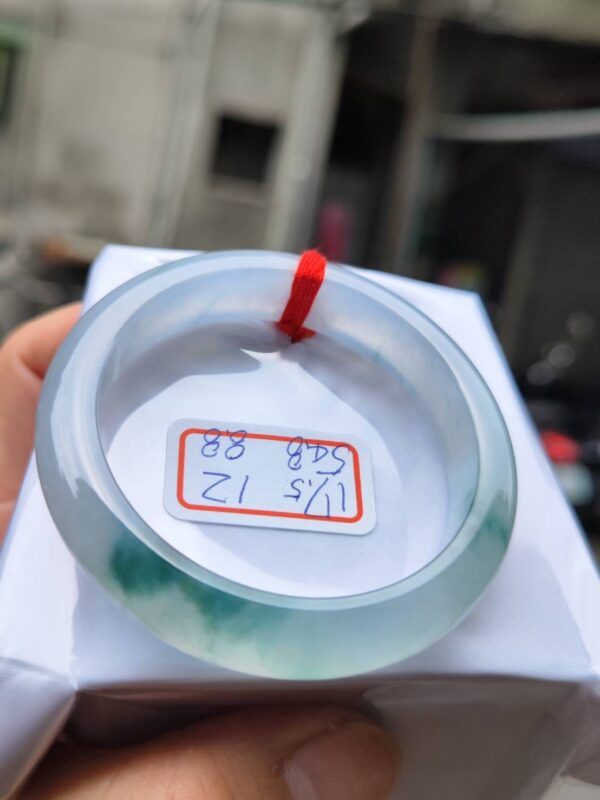 天然緬甸玉A貨 放光玻璃種飄花厚庄正圈手鐲