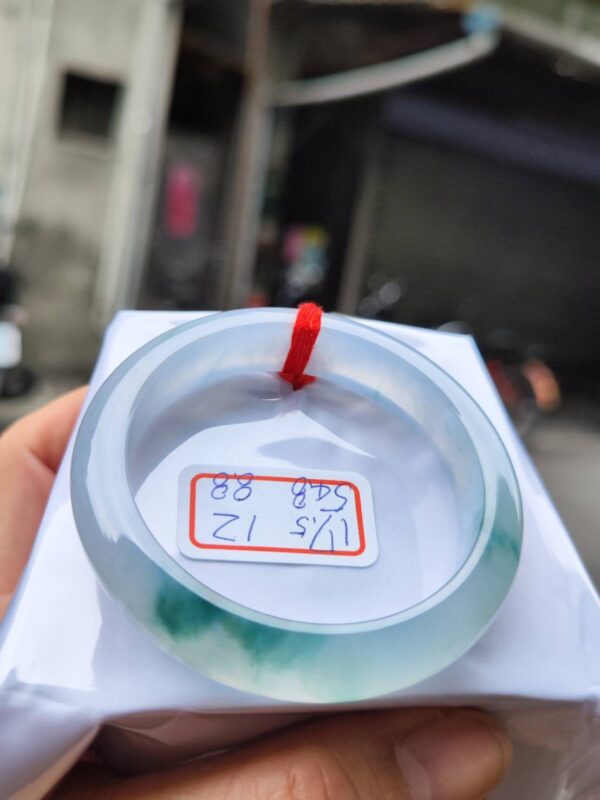 天然緬甸玉A貨 放光玻璃種飄花厚庄正圈手鐲