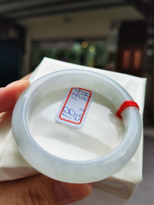 天然緬甸玉A貨 ((冰種))超厚庄正圈手鐲